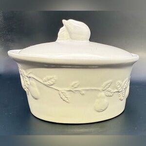 5” Pear Covered Casserole Dish.